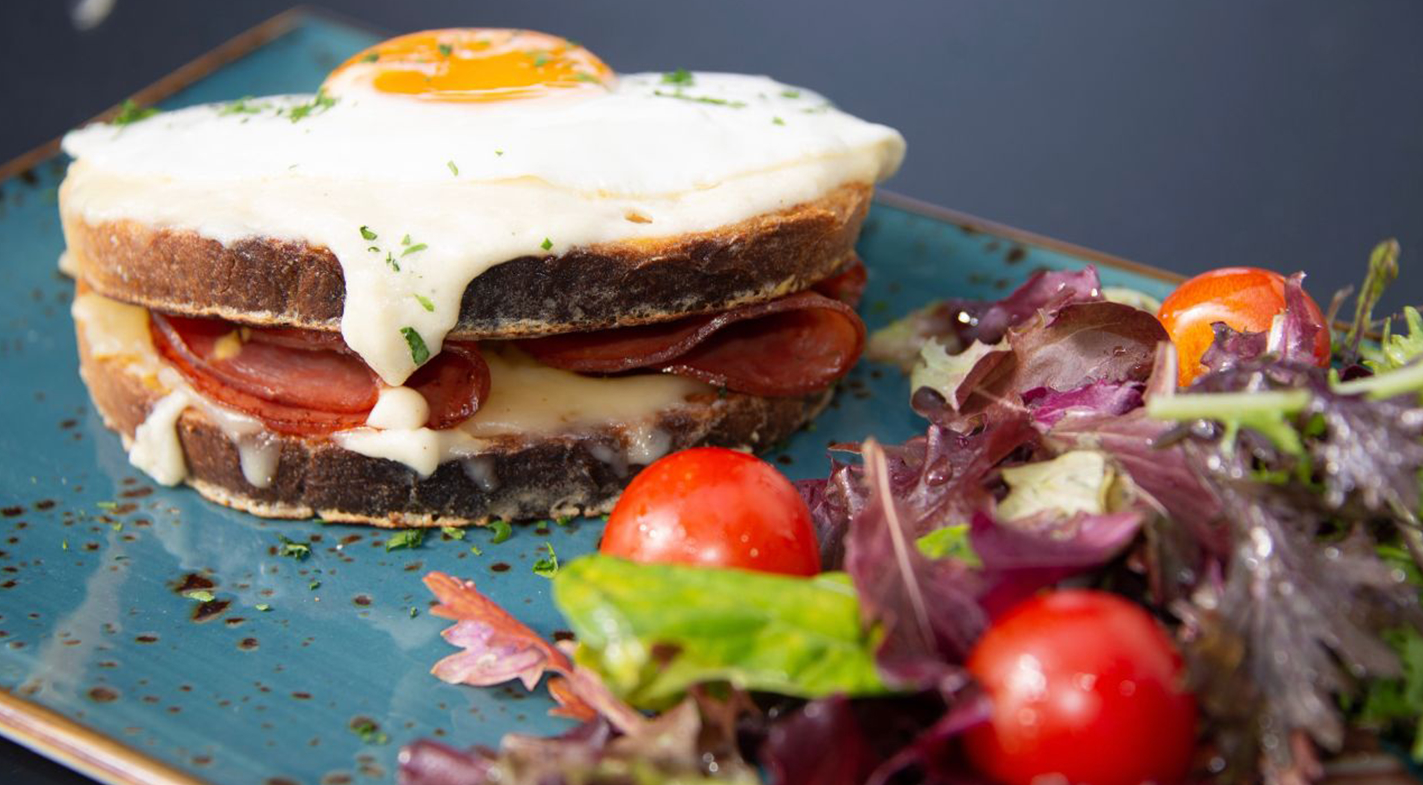 Sola Restaurant Cafe